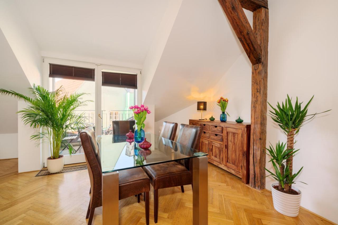 Appart hôtel Old Town Square Premium 4*